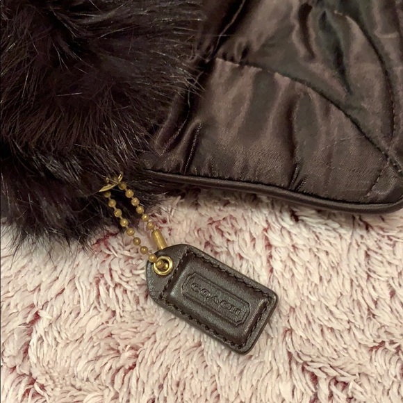 Brown coach wristlet with fur - Picture 2 of 3